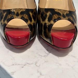 Louboutin  SALE Very Prive Patent Leopard 120open toe.. Worn ONCE! W/dustbag